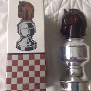 Avon "SMART MOVE II" Knight Chess Piece Wild Country After Shave